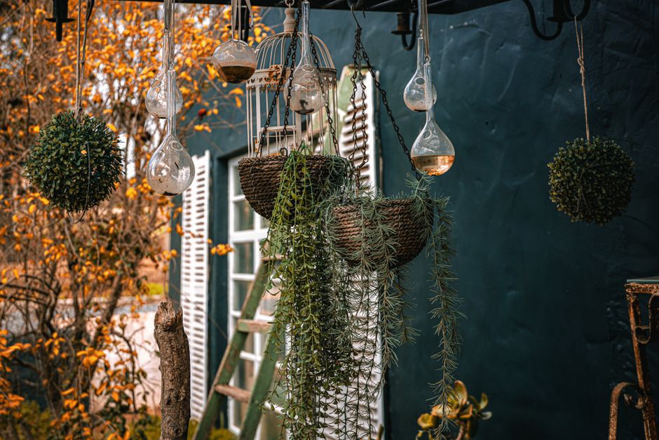 Gezellige boho sfeer in herfstinterieur.